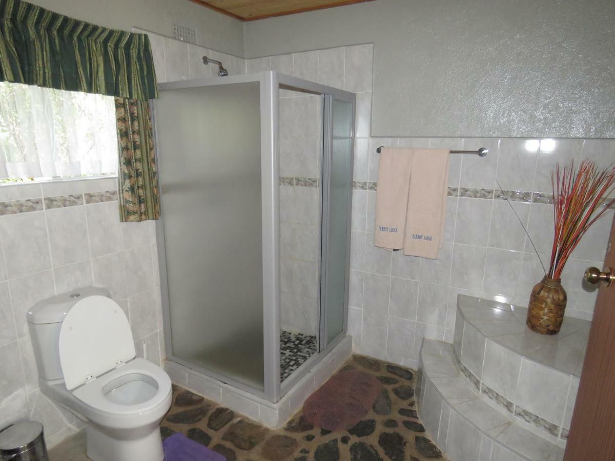 Parrot Lodge Bulawayo Esterno foto