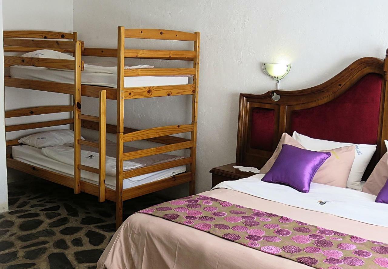 Parrot Lodge Bulawayo Esterno foto