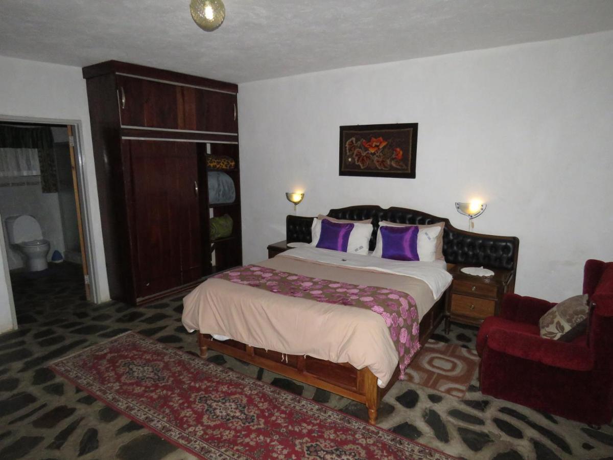 Parrot Lodge Bulawayo Esterno foto